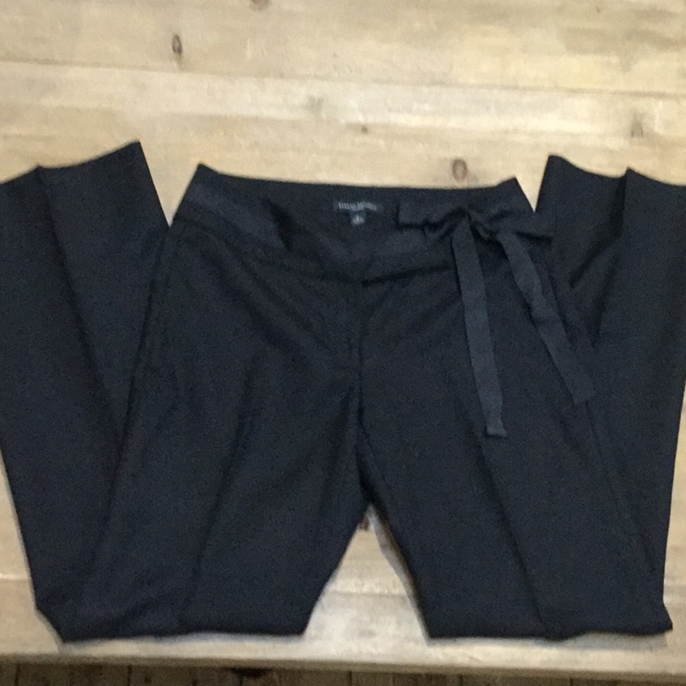 Dress pant with ribbon tie